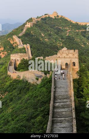 Chengde, Cina. 9 settembre 2024. Vista della grande Muraglia Jinshanling a Chengde, Cina, il 4 agosto 2015. (Foto di Costfoto/NurPhoto) credito: NurPhoto SRL/Alamy Live News Foto Stock