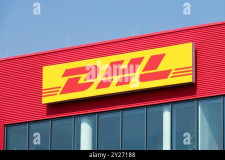 Leipzig Hub, Germania Europa DHL Sign Global Delivery Service Company Foto Stock