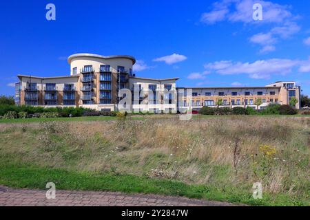 The Lacuna Apartments block, Windsor Esplanade, Cardiff Bay, Galles del Sud, Regno Unito. Presa nel settembre 2024 Foto Stock