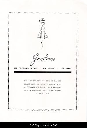 Spot vintage originale del 1960 per gli abiti casual Aertex Cellular con lo slogan "Keep fit - Go gay" nello Straits Times Annual 1060 di Singapore. Foto Stock
