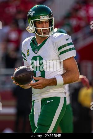 9 settembre 2024 Santa Clara CALIFORNIA il quarterback di New York Aaron Rodgers (8) prima della partita NFL Monday Night Football tra i New York Jets e i San Francisco 49ers al Levi Stadium di San Francisco California. Thurman James/CSM Foto Stock