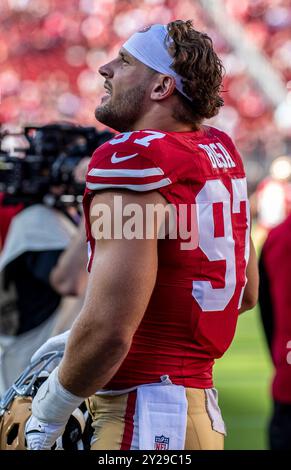 09 settembre 2024 Santa Clara CA U.S.A San Francisco defensive end Nick Bosa (97) prima della partita NFL Monday Night Football tra i New York Jets e i San Francisco 49ers al Levi Stadium di San Francisco California. Thurman James/CSM Foto Stock