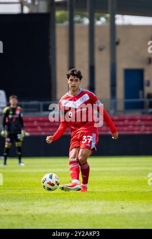 Bridgeview, Stati Uniti. 8 settembre 2024. Javier Casas (37) del Chicago Fire FC II in azione durante la partita di calcio MLS NextPro tra Chicago Fire FC II e FC Cincinnati II al SeatGeek Stadium. Punteggio finale: Chicago Fire FC II 1:1 FC Cincinnati II (foto di Raj Chavda/SOPA Images/Sipa USA) credito: SIPA USA/Alamy Live News Foto Stock