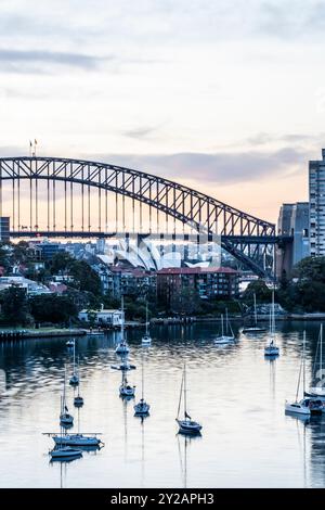 Skyline di Sydney dal Berry's Bay Lookout Foto Stock