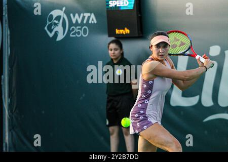 Monastir, Tunisia. 9 settembre 2024. Eva Lys della Germania gioca contro Lesia Tsurenko dell'Ucraina al Jasmin Open di Monastir, Tunisia. Il torneo di tennis professionistico femminile si svolge al Magic Hotel Skanes di Monastir dal 9 al 15 settembre 2024 Foto Stock