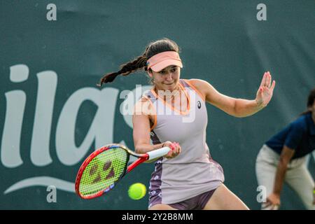 Monastir, Tunisia. 9 settembre 2024. Eva Lys della Germania gioca contro Lesia Tsurenko dell'Ucraina al Jasmin Open di Monastir, Tunisia. Il torneo di tennis professionistico femminile si svolge al Magic Hotel Skanes di Monastir dal 9 al 15 settembre 2024 Foto Stock