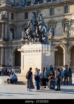 Museo del Louvre, Museo del Louvre, Luigi XIV nelle vesti di Marcus CurtiusLuigi XIV sous les Traits de Marcus Curtius (copie), Parigi, Francia, Europa. Foto Stock