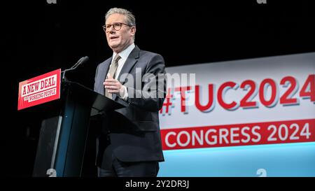 Brighton, Regno Unito. 10 settembre 2024. Sir Keir Starmer, primo ministro del Regno Unito, parla alla conferenza annuale del Trades Union Congress (TUC) presso il Brighton Centre di Brighton. E' la prima volta che un primo ministro del partito laburista interviene alla Conferenza TUC da 15 anni. Crediti: Imageplotter/Alamy Live News Foto Stock