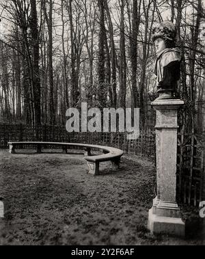 Eugène Atget - Versailles Bosquet De l'Arc De Triomphe - Parigi al tempo delle opere del Barone Haussmann Foto Stock