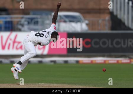 Il bowling Anderson Phillip del Lancashire durante la partita del Vitality County Championship tra il Durham Cricket e il Lancashire al Seat Unique Riverside, Chester le Street, martedì 10 settembre 2024. (Foto: Mark Fletcher | mi News) crediti: MI News & Sport /Alamy Live News Foto Stock