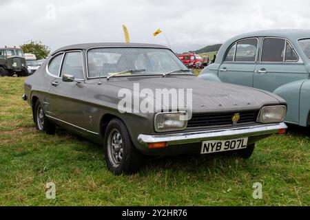 Low Ham.Somerset.Regno Unito. 20 luglio 2024.Una Ford Capri XL del 1972 è in mostra al Somerset Steam and Country Show Foto Stock