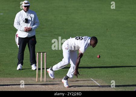 Il bowling Anderson Phillip del Lancashire durante la partita del Vitality County Championship tra il Durham Cricket e il Lancashire al Seat Unique Riverside, Chester le Street, martedì 10 settembre 2024. (Foto: Mark Fletcher | mi News) crediti: MI News & Sport /Alamy Live News Foto Stock