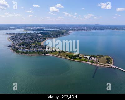 Vista aerea di Houghs Neck e Nut Island tra il fiume Weymouth Fore e Quincy Bay nella città di Quincy, Massachusetts ma, Stati Uniti. Foto Stock