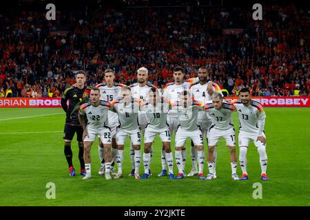 Teamfoto Startelf mit Marc-Andre ter Stegen (Deutschland, #01), Nico Schlotterbeck (Deutschland, #15), Robert Andrich (Deutschland, #08), Kai Havertz (Deutschland, #07), Jonathan Tah (Deutschland, #04), David Raum (Deutschland, #22), Joshua Kimmich (Deutschland, #06), Jamal Musiala (Deutschland, #10), Pascal Groß (Deutschland, #05), Florian Wirtz (Deutschland, #17), Deniz Undav (Deutschland, #13), NED, Niederlande (NED) vs Deutschland (GER), Fussball Laenderspiel, UEFA Nations League, Liga A, Saison 2024/2025, 2) Spieltag, 10.09.2024 foto: Eibner-Pressefoto/Michael Memmler Foto Stock