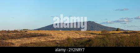 Avala - famosa area di sosta per picnic e montagne vicino a Belgrado, Serbia Foto Stock