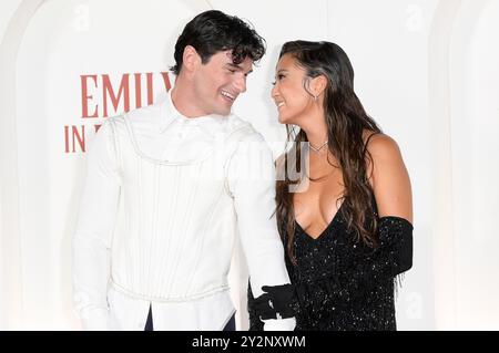 Paul Forman und Ashley Park bei der Premiere der 4. Staffel der Netflix serie "Emily in Paris" im Space Cinema moderno. ROM, 10.09.2024 Foto Stock