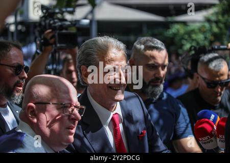 Tirana, Tirana, Albania. 11 settembre 2024. Sali Berisha, leader del Partito Democratico di opposizione albanese, arriva all'ufficio del procuratore speciale anticorruzione (SPAK) dove deve essere accusato di corruzione da parte dei procuratori nazionali. (Credit Image: © Armando Babani/ZUMA Press Wire) SOLO PER USO EDITORIALE! Non per USO commerciale! Foto Stock