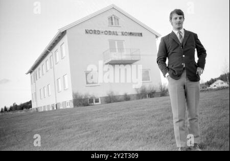 Effettivo 46-2-1971: Governerà il villaggio.il 23enne Einar Olav Skogholt guiderà il comune di terra e foresta di Nord-Odal dal dal nuovo anno. Sarà il sindaco più giovane del paese. Foto: Ivar Aaserud / Aktuell / NTB ***FOTO NON ELABORATA*** questo testo dell'immagine è tradotto automaticamente Foto Stock