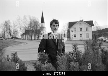 Effettivo 46-2-1971: Governerà il villaggio.il 23enne Einar Olav Skogholt guiderà il comune di terra e foresta di Nord-Odal dal dal nuovo anno. Sarà il sindaco più giovane del paese. Foto: Ivar Aaserud / Aktuell / NTB ***FOTO NON ELABORATA*** questo testo dell'immagine è tradotto automaticamente Foto Stock