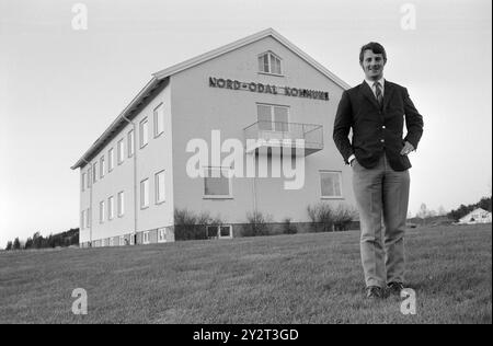 Effettivo 46-2-1971: Governerà il villaggio.il 23enne Einar Olav Skogholt guiderà il comune di terra e foresta Nord-Odal dal dal nuovo anno. Sarà il sindaco più giovane del paese. Foto: Ivar Aaserud / Aktuell / NTB ***FOTO NON ELABORATA*** questo testo dell'immagine è tradotto automaticamente Foto Stock