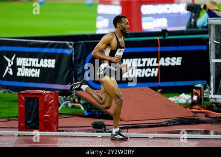 Zurigo, Svizzera. 5 settembre 2024. Zurigo, Svizzera, 5 settembre 2024: Addisu Yihune (ETH) durante l'evento 3000m Men presso la Wanda Diamond League Weltklasse Zurich presso lo Stadion Letzigrund di Zurigo, Svizzera. (Daniela Porcelli/SPP) credito: SPP Sport Press Photo. /Alamy Live News Foto Stock