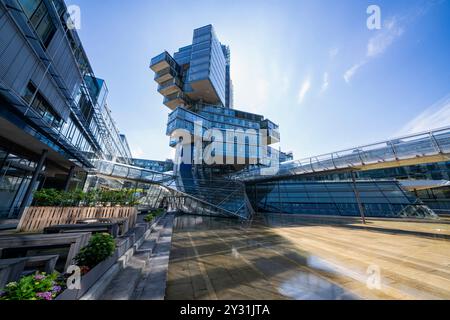 Vista dal cortile interno della Norddeutsche Landesbank all'edificio principale Foto Stock