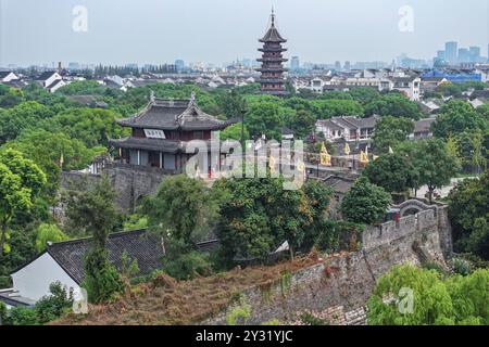 Suzhou, Cina. 10 settembre 2024. Fotografia aerea dell'area panoramica Panmen a Suzhou, provincia di Jiangsu, 10 settembre 2024. Credito: Yang Bo/China News Service/Alamy Live News Foto Stock