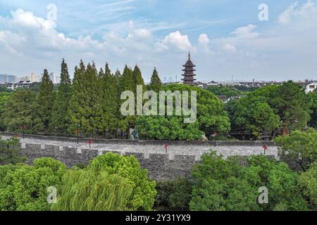 Suzhou, Cina. 10 settembre 2024. Fotografia aerea dell'area panoramica Panmen a Suzhou, provincia di Jiangsu, 10 settembre 2024. Credito: Yang Bo/China News Service/Alamy Live News Foto Stock