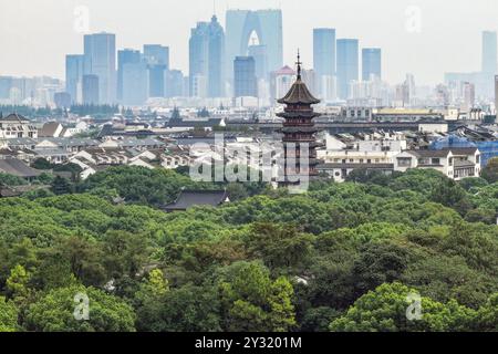 Suzhou, Cina. 10 settembre 2024. Fotografia aerea dell'area panoramica Panmen a Suzhou, provincia di Jiangsu, 10 settembre 2024. Credito: Yang Bo/China News Service/Alamy Live News Foto Stock