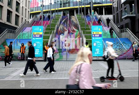 Londra, Regno Unito. 10 settembre 2024. La "Swifty Steps" allo stadio di Wembley, come la scalinata di Piazza di Spagna, è stata dipinta con un'immagine di Taylor Swift. Taylor Swift, Wembley Stadium, Londra, Regno Unito il 10 settembre 2024. Crediti: Paul Marriott/Alamy Live News Foto Stock