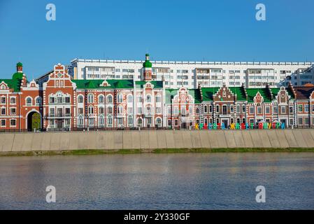 YOSHKAR-OLA, RUSSIA - 31 AGOSTO 2024: Frammento dell'argine di Bruges, Yoshkar-Ola. Repubblica di Mari El Foto Stock