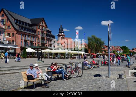 Europa, Deutschland, Meclemburgo-Vorpommern, Waren an der Müritz, Flanierufer an der Binnenmüritz, Foto Stock