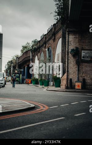 Girato il 1 ottobre 2023 per le strade di Londra, Inghilterra. Foto Stock