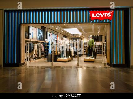 Ingresso al negozio di abbigliamento Levi's, al centro commerciale Rio, Valladolid Castile e Leon Spain Europe Foto Stock