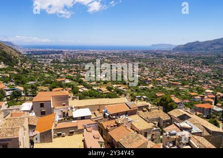 Vista in elevazione della città di Palermo nel nord ovest della Sicilia Foto Stock