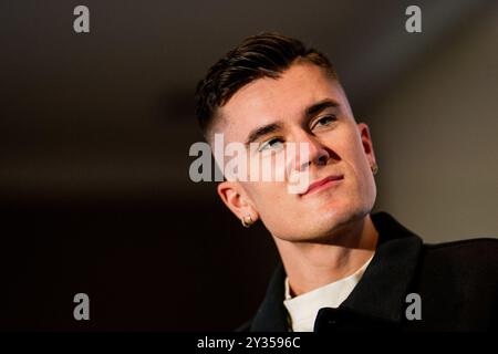 Bruxelles, Belgio. 12 settembre 2024. Il norvegese Jakob Ingebrigtsen parla alla stampa durante una conferenza stampa sulla 48a edizione dell'evento di atletica Memorial Van Damme a Bruxelles, giovedì 12 settembre 2024. L'Allianz Memorial Van Damme Diamond League Meeting 2024 si svolge il 13 e 14 settembre 2O24. BELGA PHOTO JASPER JACOBS credito: Belga News Agency/Alamy Live News Foto Stock