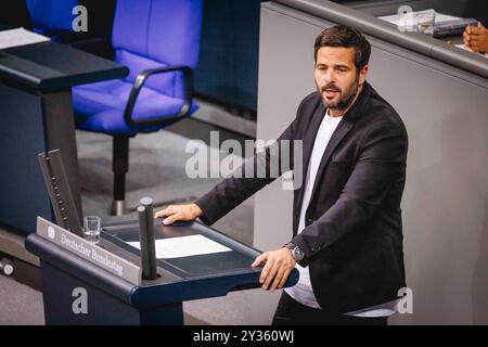 Berlino, Germania. 12 settembre 2024. Daniel Schneider, SPD, tiene un discorso alla sessione plenaria del Bundestag a Berlino, il 12 settembre 2024. Credito: dpa/Alamy Live News Foto Stock