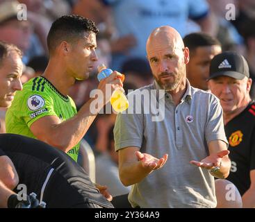 Londra, Regno Unito. 12 settembre 2024. **** FOTO FILE **** 13 ago 2022 - Brentford contro Manchester United - Premier League - Gtech Community Stadium. Il manager del Manchester United Erik Ten Hag e Christiano Ronaldo durante la partita di Premier League al Gtech Community Stadium di Londra. Crediti immagine: Mark Pain / Alamy Live News Foto Stock