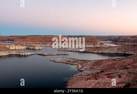 Vista dall'alto del lago Powell e del Glen Canyon in Arizona Foto Stock
