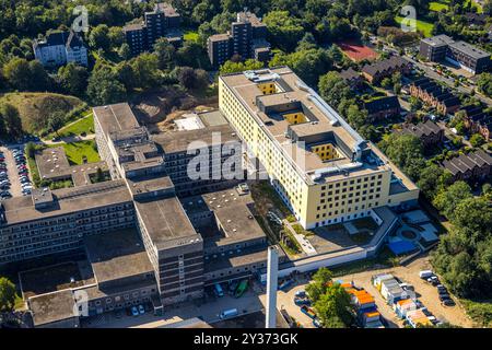 Luftbild, Helios Klinikum Niederberg Krankenhaus mit Neubau, Velbert, Ruhrgebiet, Nordrhein-Westfalen, Deutschland ACHTUNGxMINDESTHONORARx60xEURO *** Vista aerea, Helios Klinikum Niederberg Hospital con nuovo edificio, Velbert, zona Ruhr, Renania settentrionale-Vestfalia, Germania Foto Stock