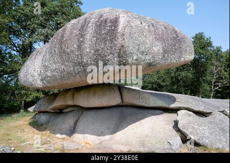 I massi granitici del Pierres Jaumâtres, un gioiello naturale del Limousin , dipartimento della Creuse, vicino a Boussac Foto Stock