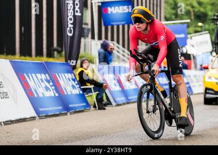 Heusden Zolder, Belgio. 11 settembre 2024. HEUSDEN-ZOLDER, BELGIO - 11 SETTEMBRE: Soren Waerenskjold della Norvegia partecipa alla prova individuale maschile a tempo di 31 km da Heusden-Zolder a Hasselt durante il 30° Campionato europeo di ciclismo su strada UEC 2024 sul circuito Zolder l'11 settembre 2024 a Heusden-Zolder, Belgio. (Foto di Rene Nijhuis/Agenzia BSR) credito: Agenzia BSR/Alamy Live News Foto Stock