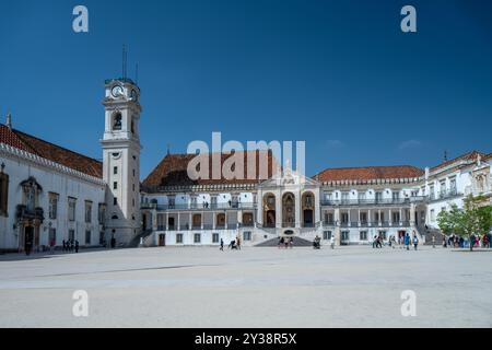 Coimbra, Portogallo, 13 aprile 2017, il cortile principale dell'Università di Coimbra in Portogallo. Foto Stock