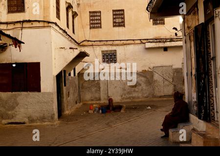 FES, una delle città imperiali del Marocco, famosa per il suo suk e le moschee Foto Stock