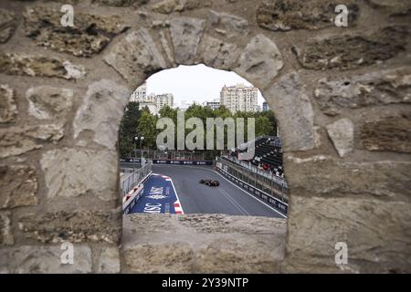 15 VILLAGOMEZ Rafael (mex), Van Amersfoort Racing, Dallara F2 2024, azione durante il 12° round del campionato FIA di Formula 2 2024 dal 13 al 15 settembre 2024 sul circuito di Baku City, a Baku, Azerbaigian Foto Stock