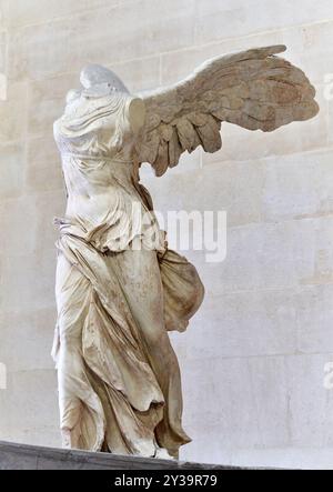 La Vittoria alata di Samotracia, scuola rodiana, periodo ellenistico, 190 a.C., II secolo a.C. Marble, Musée du Louvre, Parigi, Francia Foto Stock