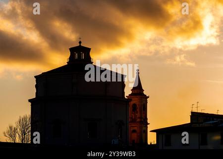 Sagoma della cupola della Chiesa di Santa Caterina da Siena, Livorno, Italia Foto Stock