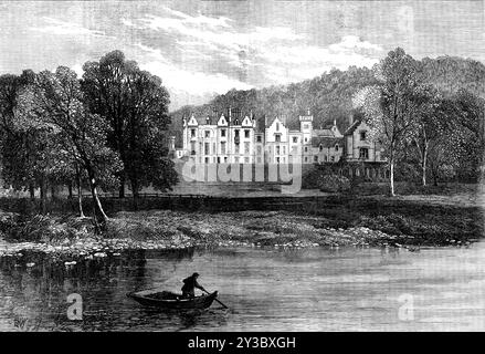 Abbotsford, 1871 anni. Vista dal fiume Tweed della casa di Sir Walter Scott nei confini scozzesi. Da "Illustrated London News", 1871. Foto Stock