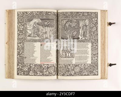 The Kelmscott Chaucer - le opere di Geoffrey Chaucer ora di nuova produzione, 1896. Gli artisti preraffaelliti Edward Burne-Jones e William Morris condividevano l'amore per i libri medievali e la poesia. Collaborarono a "The Kelmscott Chaucer", un volume contenente gli scritti del poeta inglese Geoffrey Chaucer (1343-1400), e considerato da molti come il libro più bello mai stampato. Illustratore: Sir Edward Burne-Jones; Assistente: Douglas Cockerell; Editore: Kelmscott Press; Designer: William Morris; raccoglitore libri: TJ Cobden-Sanderson; Assistente: R Catterson-Smith; fotografo: Sir Emery Walker Foto Stock