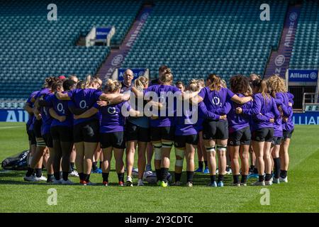 Londra, Regno Unito. 13 settembre 2024. La squadra si accomoda durante l'England Captain's Run all'Allianz Stadium di Twickenham. UK © ️ crediti: Elsie Kibue/Alamy Live News Foto Stock